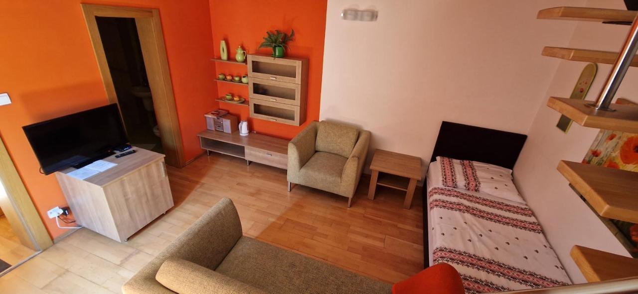 Boutique Penzion Slovenska - Penzion Bella Sicilia เปรเชา ภายนอก รูปภาพ