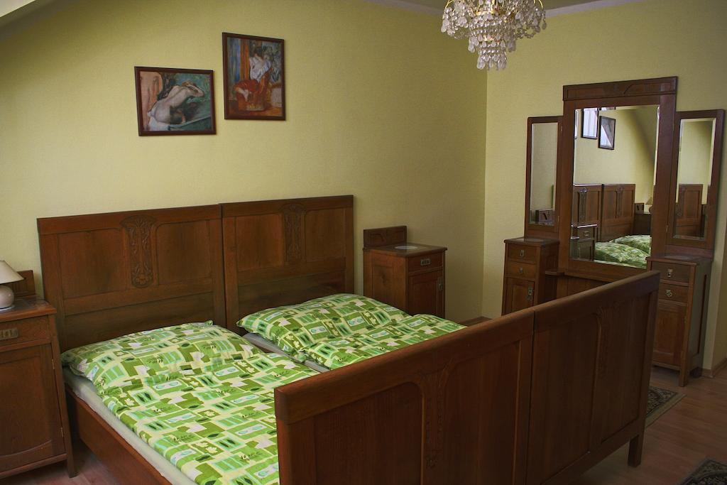 Boutique Penzion Slovenska - Penzion Bella Sicilia เปรเชา ห้อง รูปภาพ