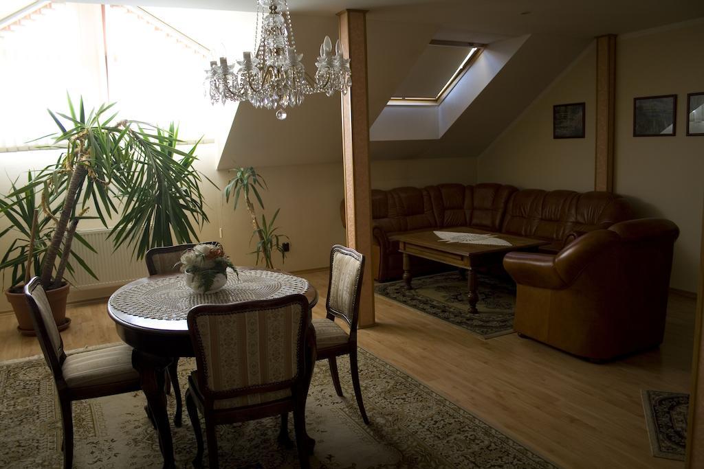 Boutique Penzion Slovenska - Penzion Bella Sicilia เปรเชา ห้อง รูปภาพ