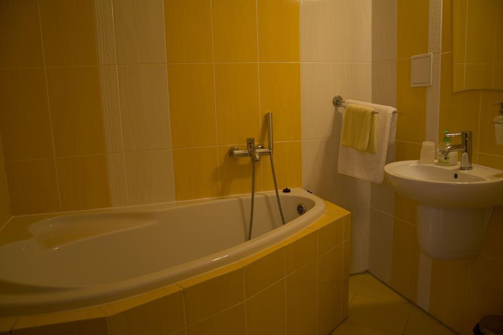 Boutique Penzion Slovenska - Penzion Bella Sicilia เปรเชา ห้อง รูปภาพ
